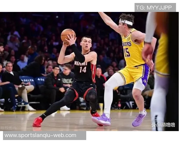 浓眉下半场发力狂砍15分14板3帽关键时刻助湖人逆转取胜